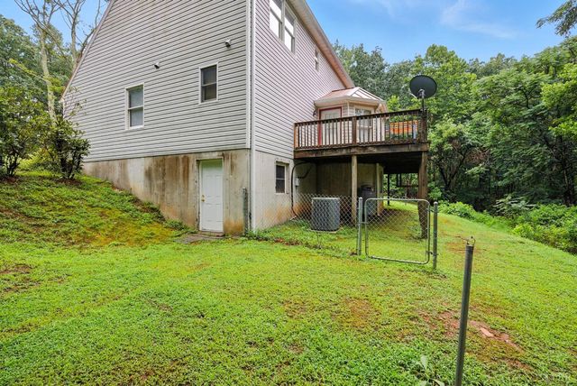 199 Braxton Ridge Road, Amherst, VA 24521