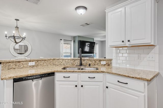 206 Rocky Ridge Street, Youngsville, LA 70592