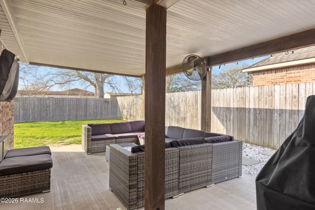 206 Rocky Ridge Street, Youngsville, LA 70592