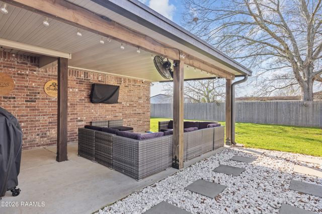 206 Rocky Ridge Street, Youngsville, LA 70592