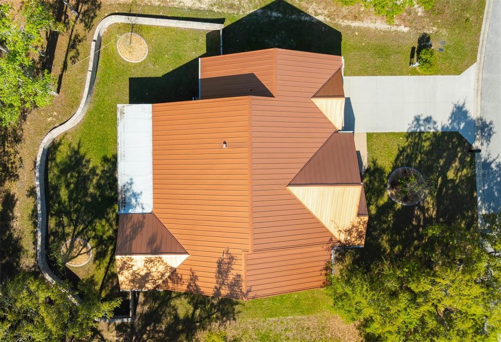 Image 2 of property listing at 5430 W TORTUGA LOOP, Lecanto, FL 34461