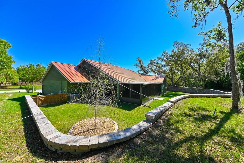 Image 27 of property listing at 5430 W TORTUGA LOOP, Lecanto, FL 34461