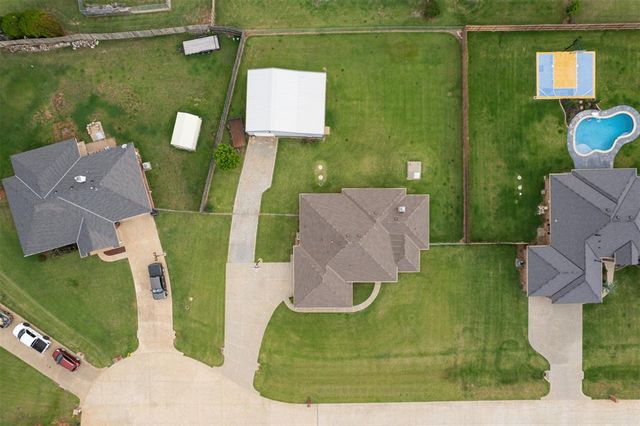 2866 Faint Ridge Way NE, Piedmont, OK 73078