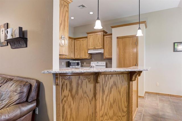2866 Faint Ridge Way NE, Piedmont, OK 73078