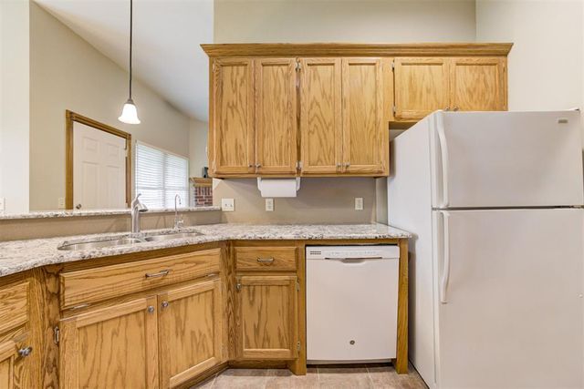 2866 Faint Ridge Way NE, Piedmont, OK 73078