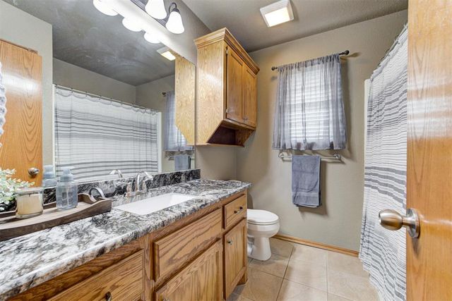 2866 Faint Ridge Way NE, Piedmont, OK 73078