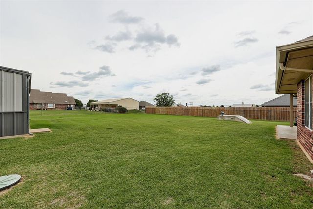 2866 Faint Ridge Way NE, Piedmont, OK 73078