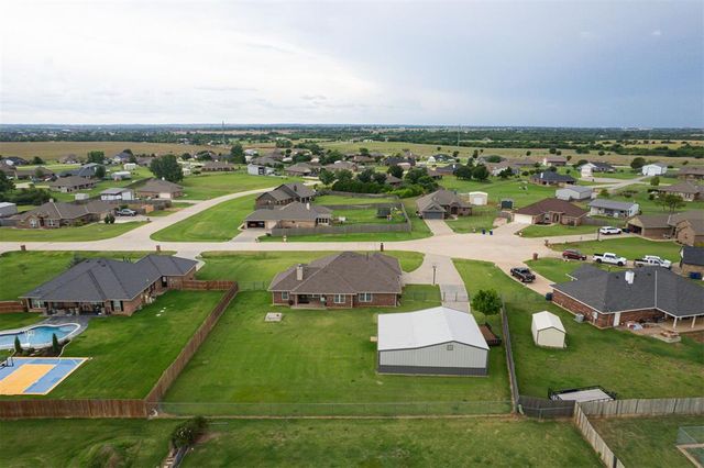 2866 Faint Ridge Way NE, Piedmont, OK 73078