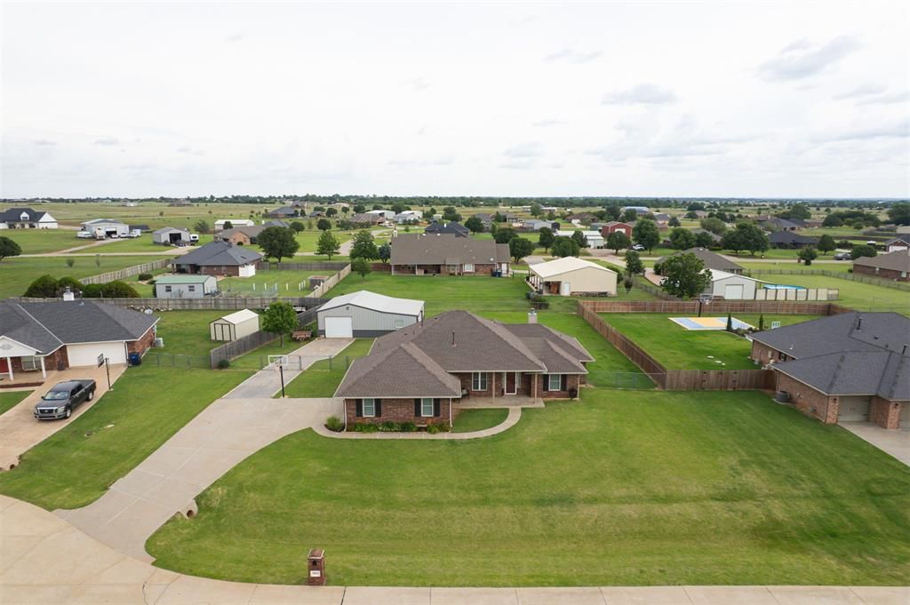 2866 Faint Ridge Way NE, Piedmont, OK 73078