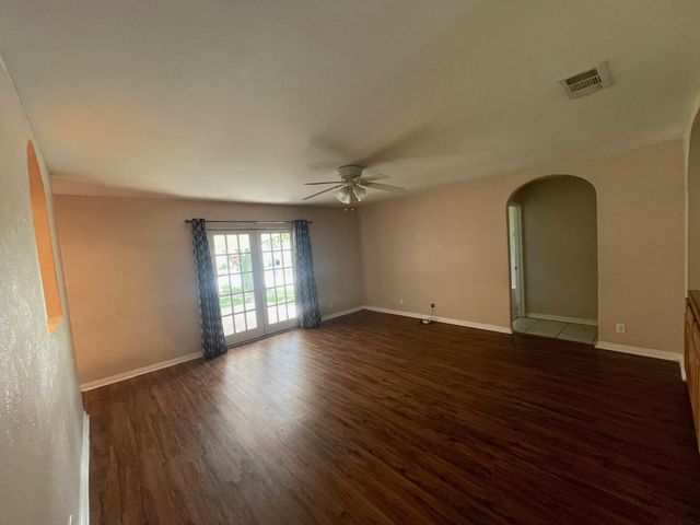6100 Melinda Drive, Watauga, TX 76148