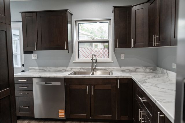 3120 Amherst Street, Des Moines, IA 50313