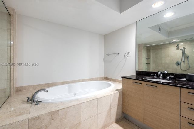 1830 S Ocean Dr 3511, Hallandale Beach, FL 33009