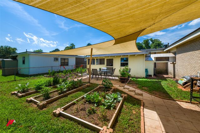 1206 Violet Avenue, Bossier City, LA 71112