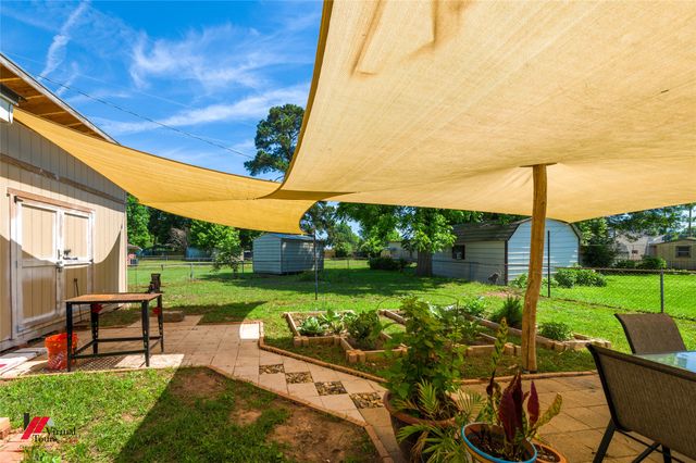 1206 Violet Avenue, Bossier City, LA 71112