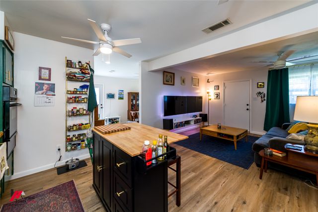 1206 Violet Avenue, Bossier City, LA 71112