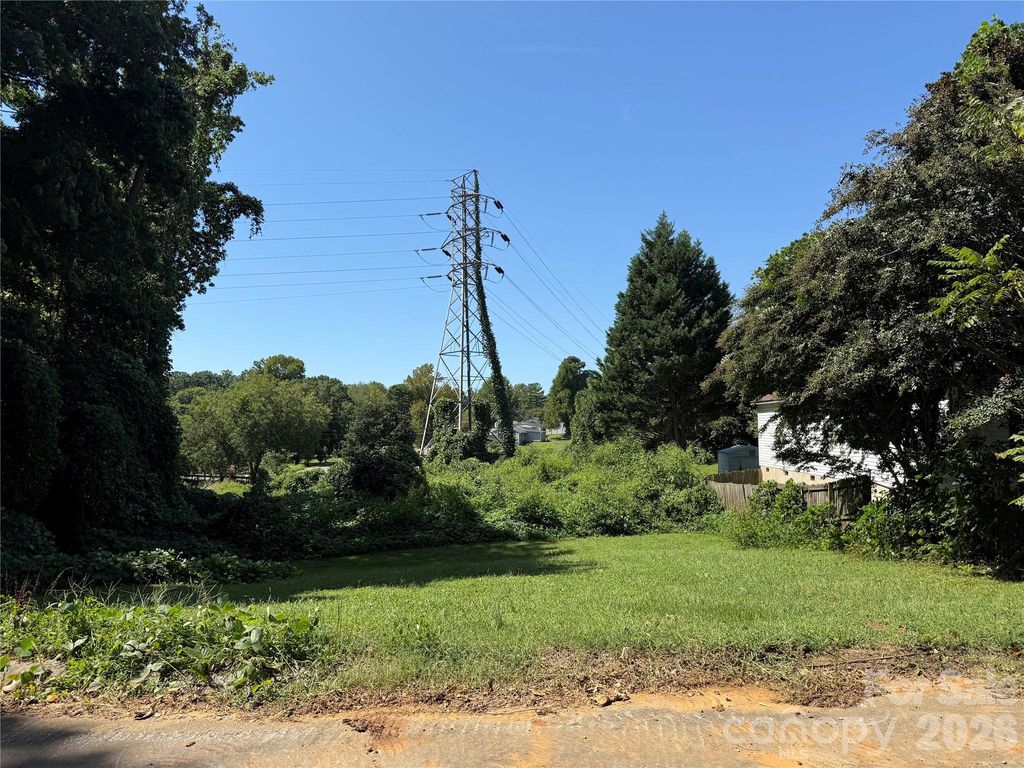 2801 Clyde Drive, Charlotte, NC 28208