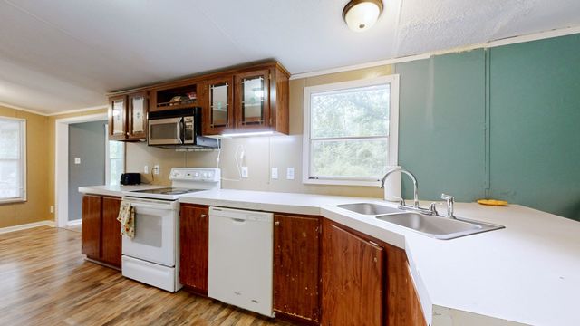 146 Royal Oak Rd, Hohenwald, TN 38462