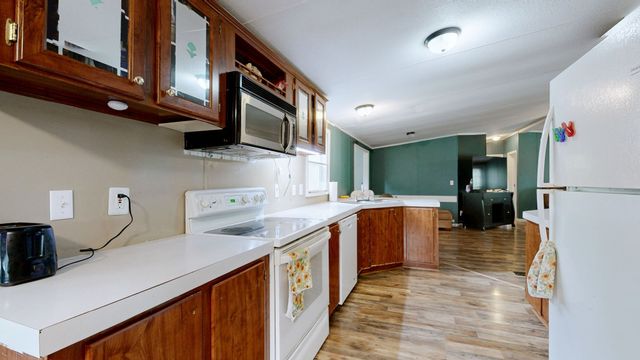 146 Royal Oak Rd, Hohenwald, TN 38462