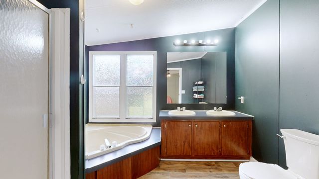146 Royal Oak Rd, Hohenwald, TN 38462