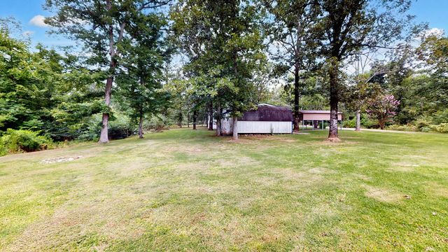 146 Royal Oak Rd, Hohenwald, TN 38462