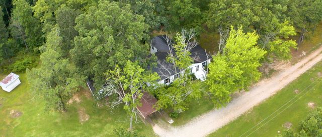 146 Royal Oak Rd, Hohenwald, TN 38462