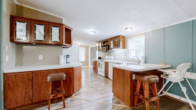 146 Royal Oak Rd, Hohenwald, TN 38462