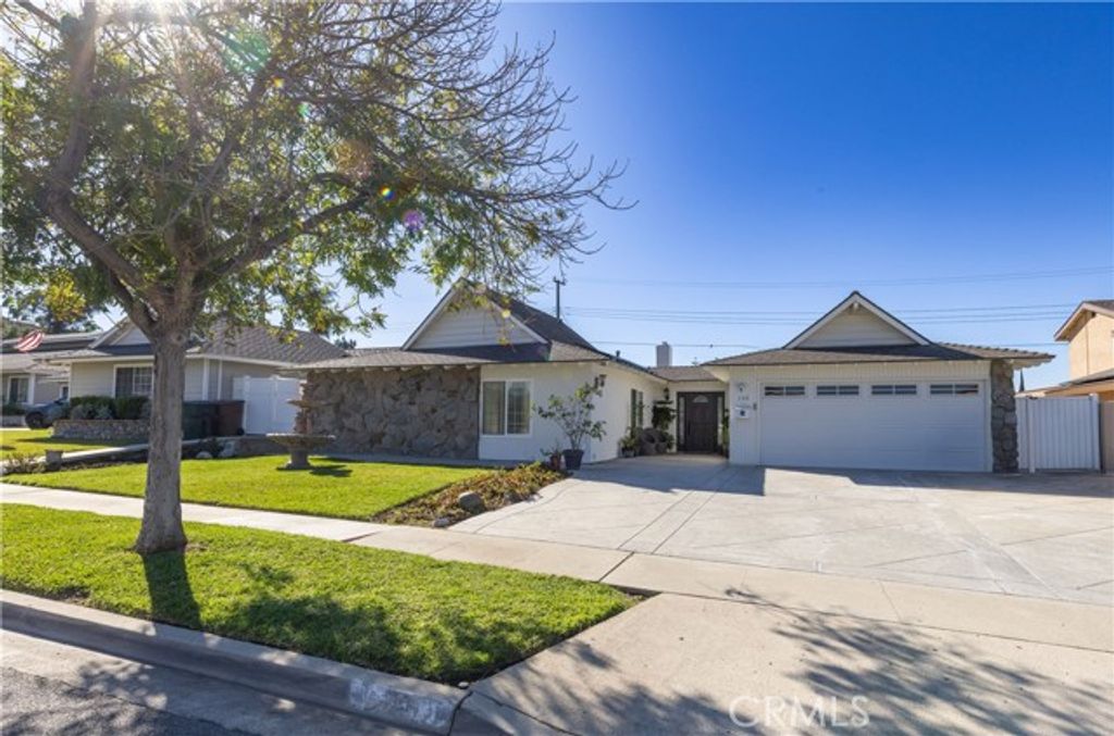 135 N Laurie Ann Lane, Anaheim, CA 92807