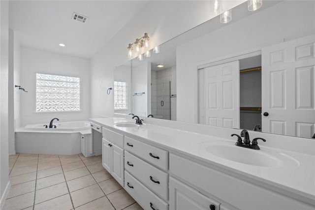 3100 NW Alberta Street, Bentonville, AR 72712