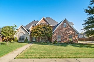 3100 NW Alberta Street, Bentonville, AR 72712