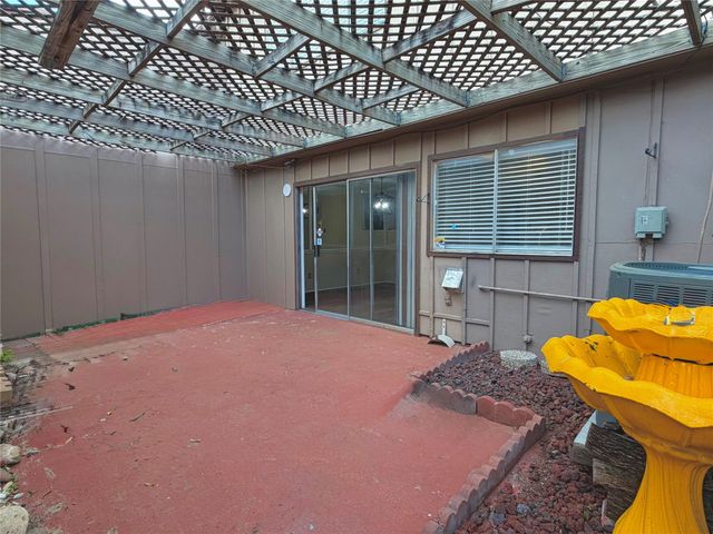 7936 Ellinger Lane, Houston, TX 77040