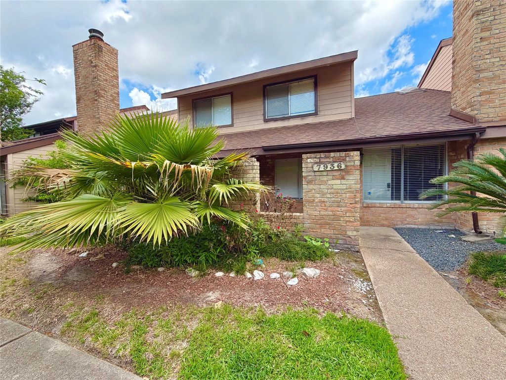7936 Ellinger Lane, Houston, TX 77040