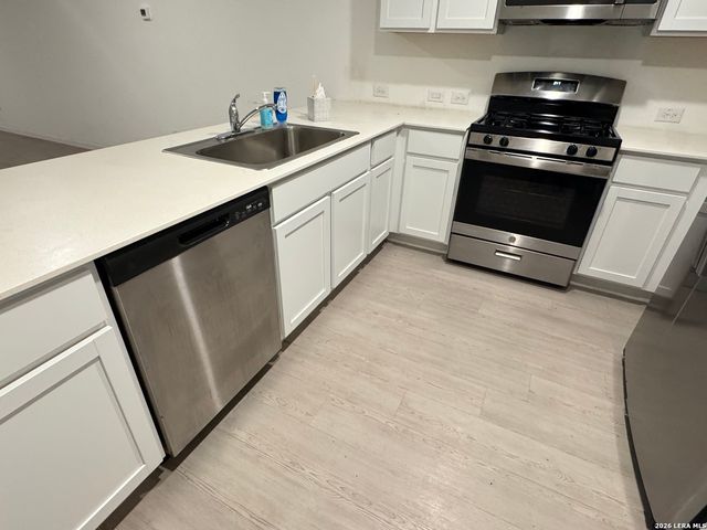14820 ONYX PL, Elmendorf, TX 78112