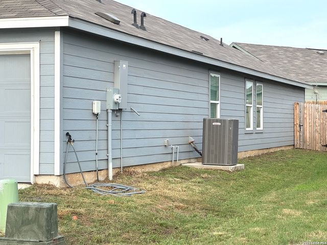 14820 ONYX PL, Elmendorf, TX 78112