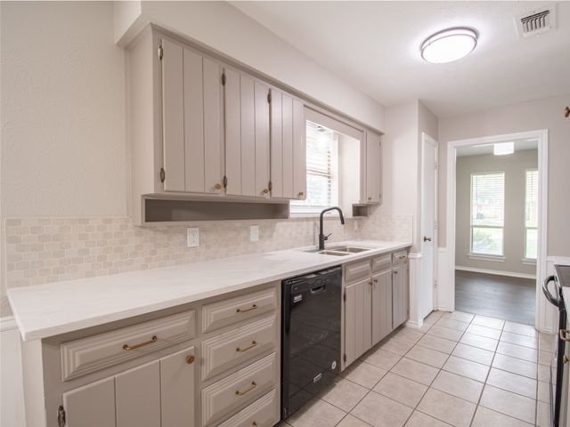 904 Lake Highlands Drive, Allen, TX 75002