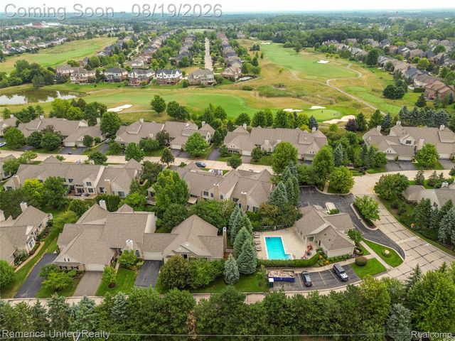 16766 Lochmoor Circle W, Northville Township, MI 48168