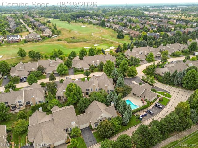 16766 Lochmoor Circle W, Northville Township, MI 48168