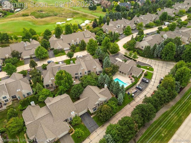 16766 Lochmoor Circle W, Northville Township, MI 48168