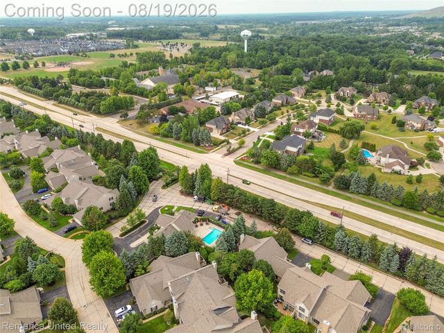 16766 Lochmoor Circle W, Northville Township, MI 48168
