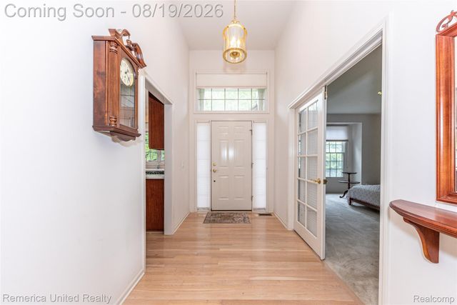 16766 Lochmoor Circle W, Northville Township, MI 48168