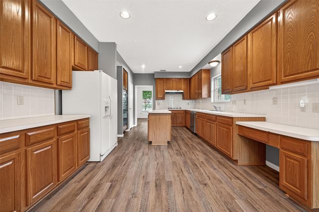 15826 Cade Court, Houston, TX 77095