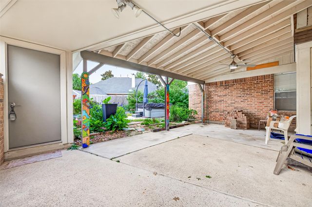 15826 Cade Court, Houston, TX 77095