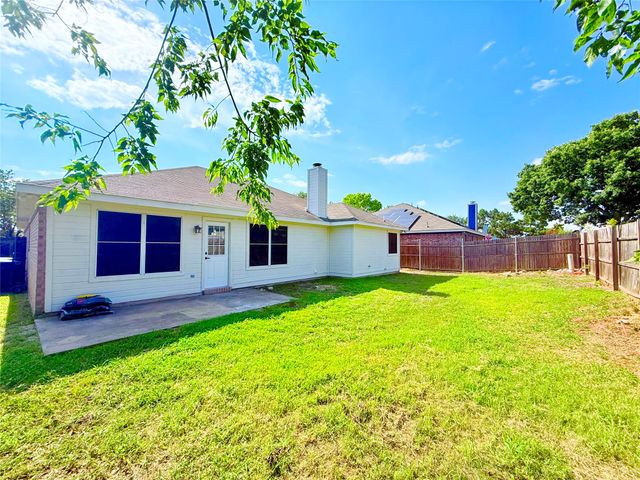 8050 Jolie Drive, Fort Worth, TX 76137