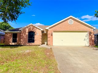 8050 Jolie Drive, Fort Worth, TX 76137