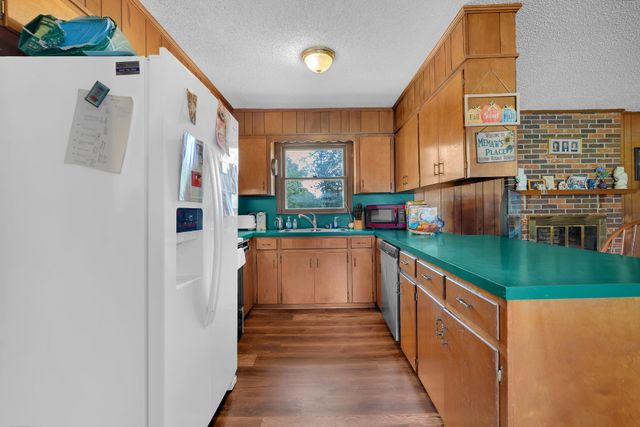 904 Mead Dr, Shelbyville, TN 37160