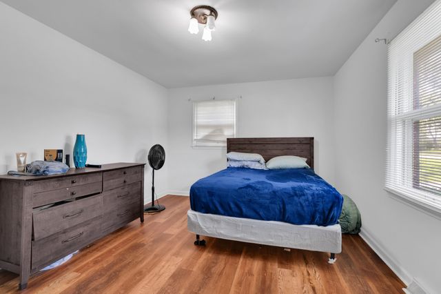 904 Mead Dr, Shelbyville, TN 37160