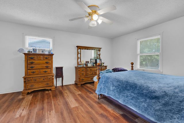 904 Mead Dr, Shelbyville, TN 37160