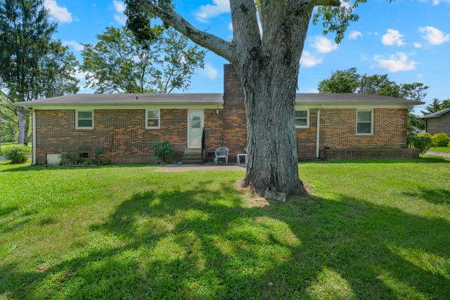 904 Mead Dr, Shelbyville, TN 37160