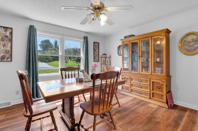 904 Mead Dr, Shelbyville, TN 37160