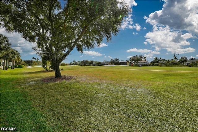 21341 Lancaster RUN 422, Estero, FL 33928