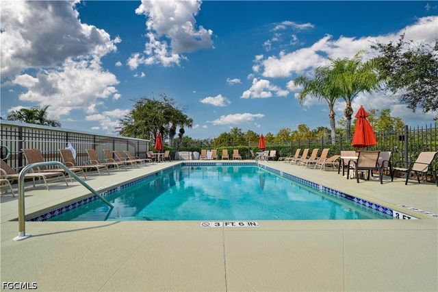 21341 Lancaster RUN 422, Estero, FL 33928